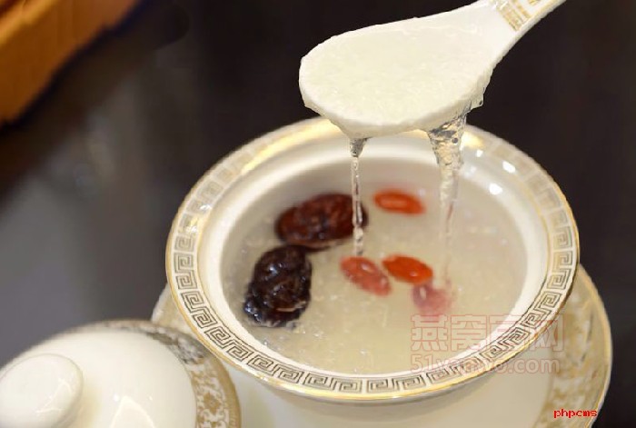红枣冰糖燕窝的做法